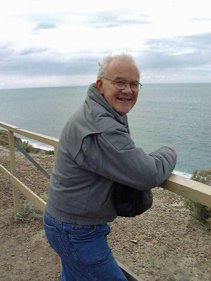 PuertoMadryn-Oct-2003-120-Ron1