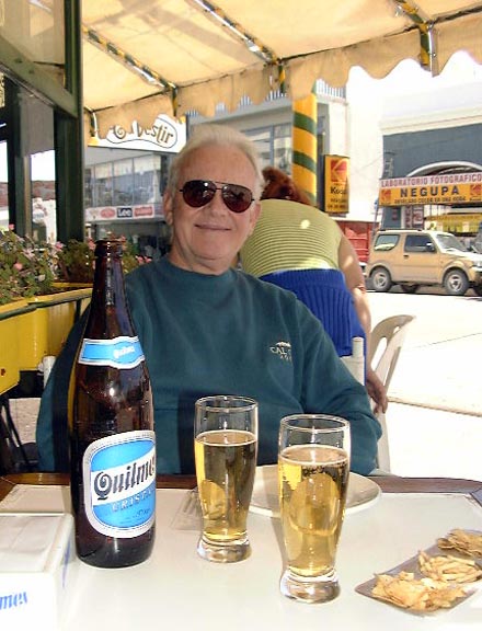 PuertoMadryn-Oct-2003-146-Ronbeers