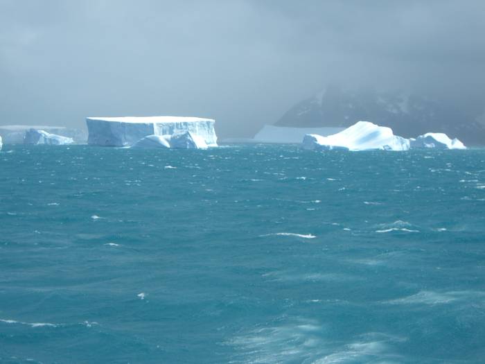 ron-antartica-2008-07-09