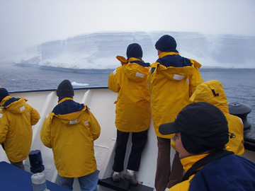 2008-Dec-OpenWaterAnimalsOnIce-Pete-34
