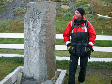 2008-Dec-SouthGeorgia-GrytvikenWhalingStation-Pete-05