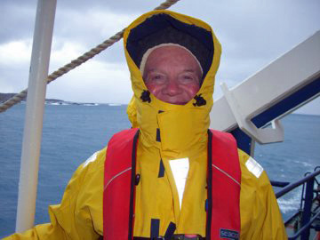 2008-Dec-SouthGeorgia-RightWhaleBay-Pete-1