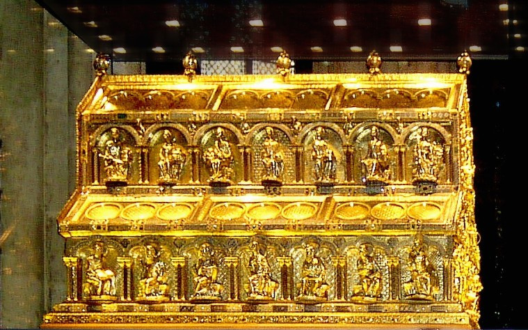 Amsterdam-Budapest-2013-chptr03-01