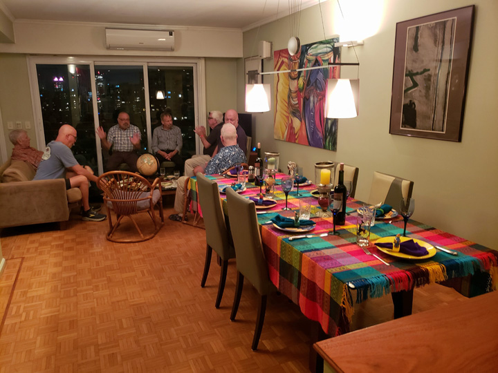 2022-11-19-DinnerWithFriends-06