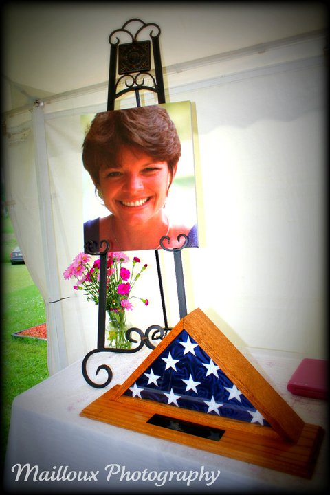 259986_195867373799332_120648_n